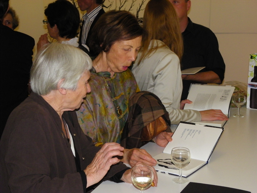 116_0979_JPG-1348434793