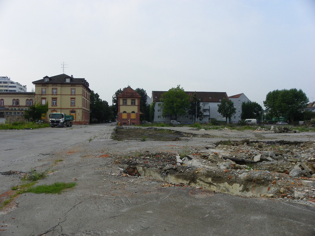 116_0424_JPG-1348436154