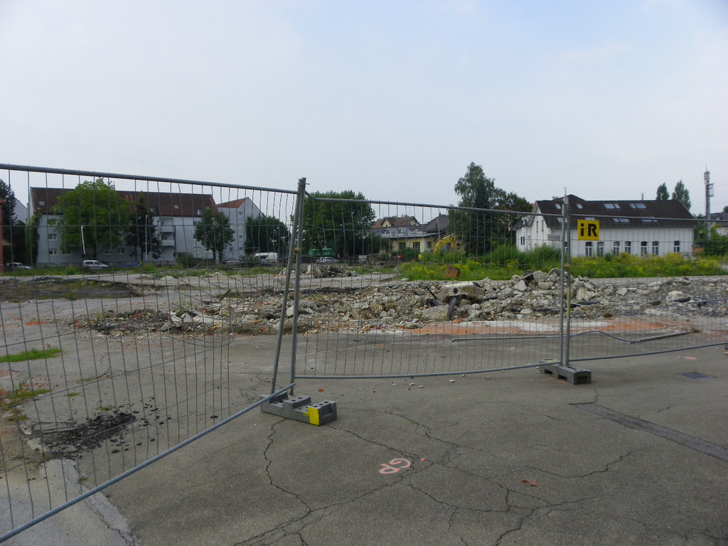 116_0426_JPG-1348436168