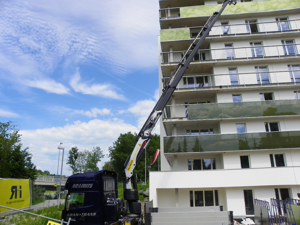 115_4687_JPG-1348436705