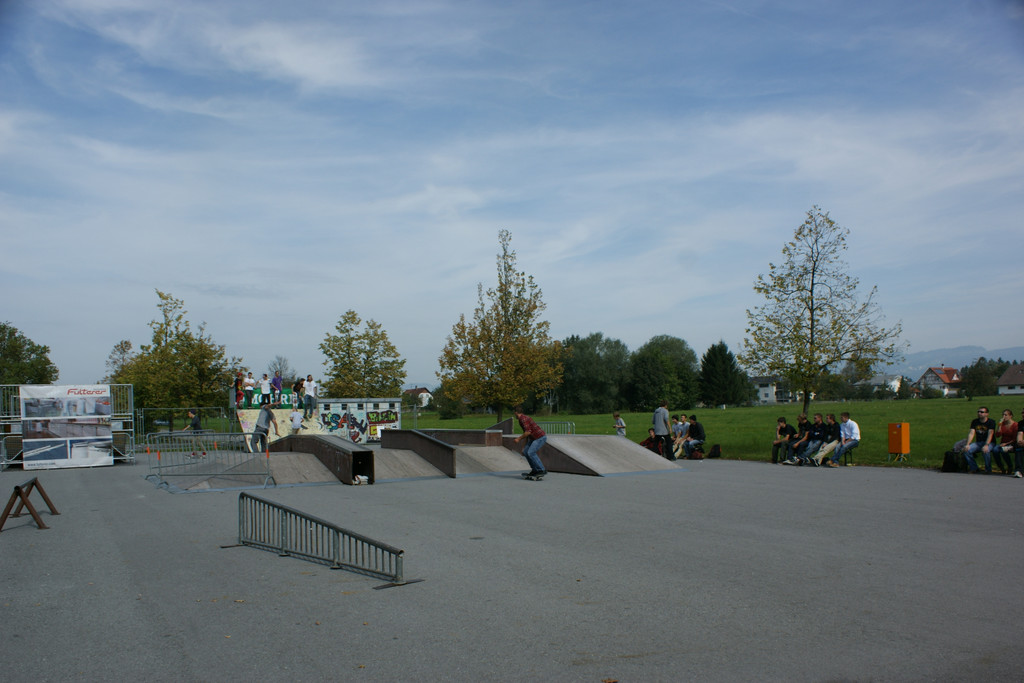 107_JPG-1348499209