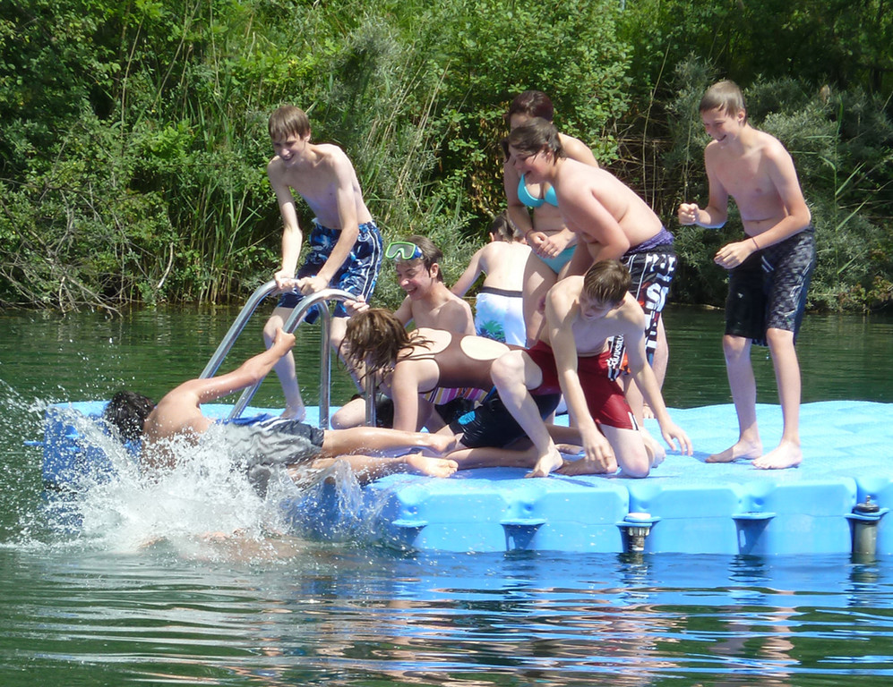 Bad3e_jpg-1348566390