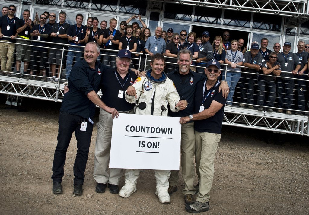 STT_USA_CREW_PV_8990.jpg