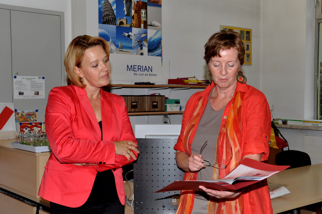 Bibliothek Landesr__tin02.JPG