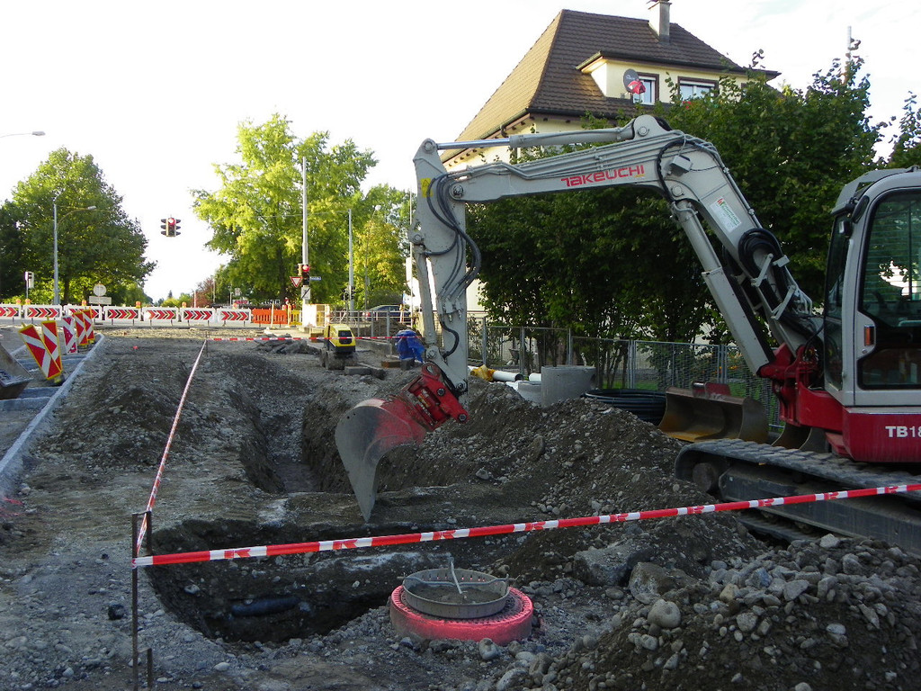 116_2746_JPG-1348607556