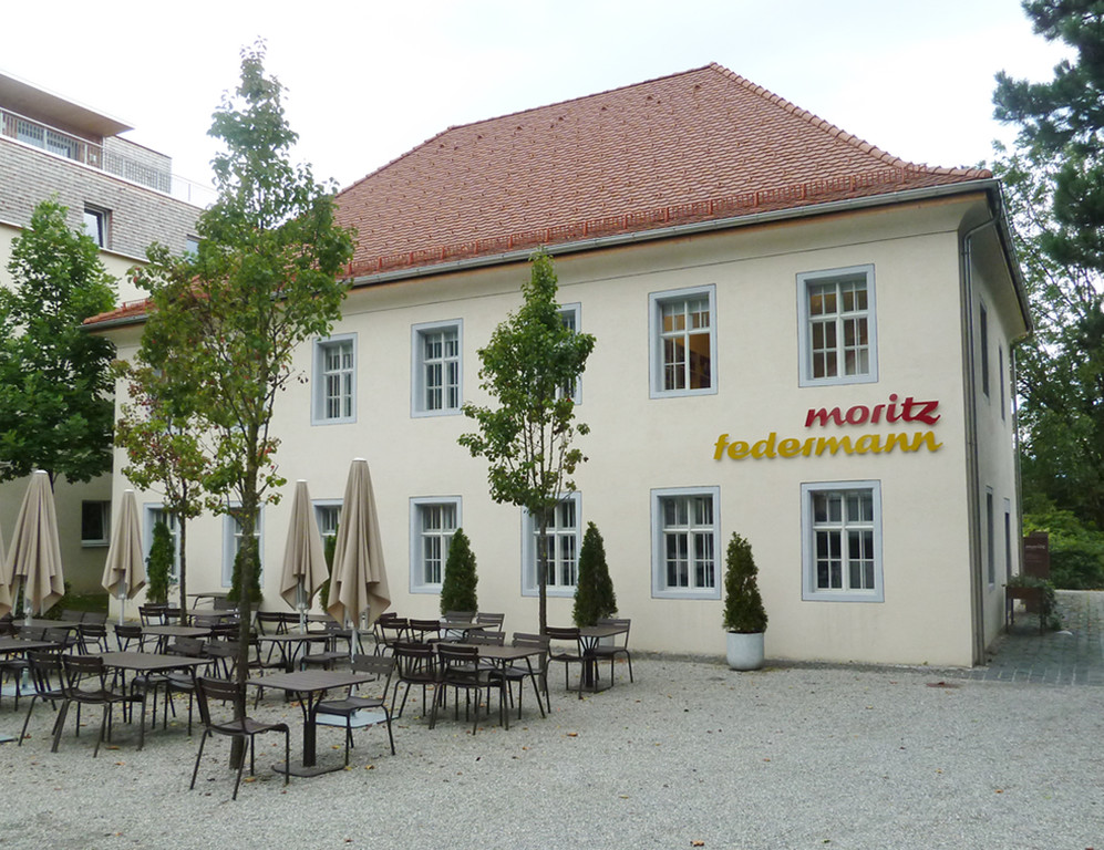 Denkmal12Jued_ Schule1_jpg-1348669591