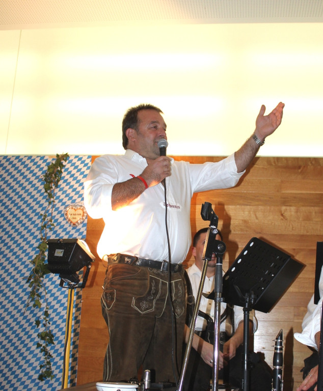 Oktoberfest Bierblosn 2011 _2__jpg-1348743609