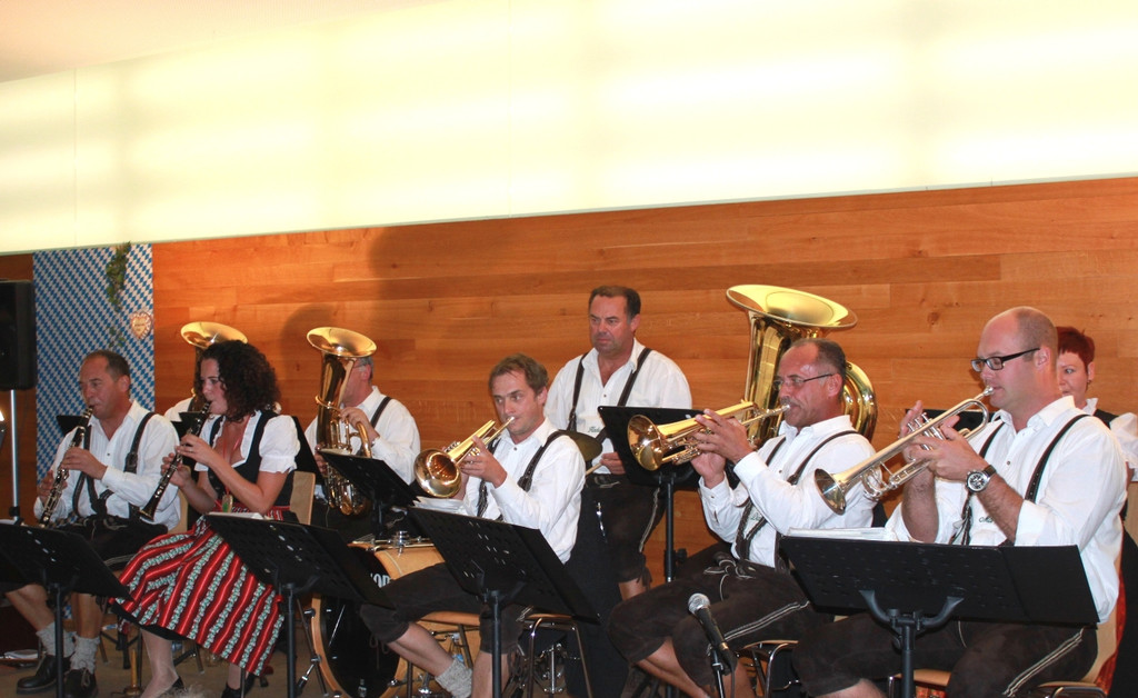 Oktoberfest Bierblosn 2011 _5__jpg-1348743625