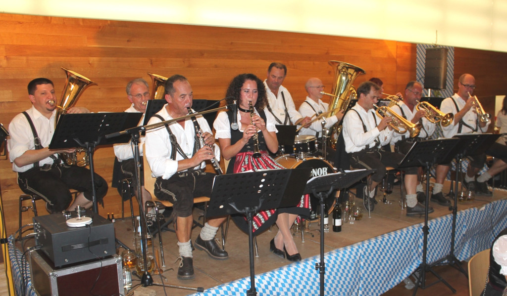 Oktoberfest Bierblosn 2011 _11__jpg-1348743655