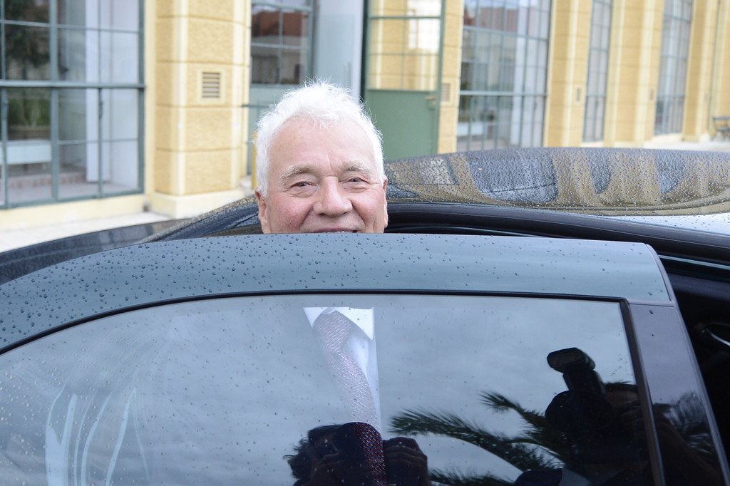 ABD0112-20120927.jpg