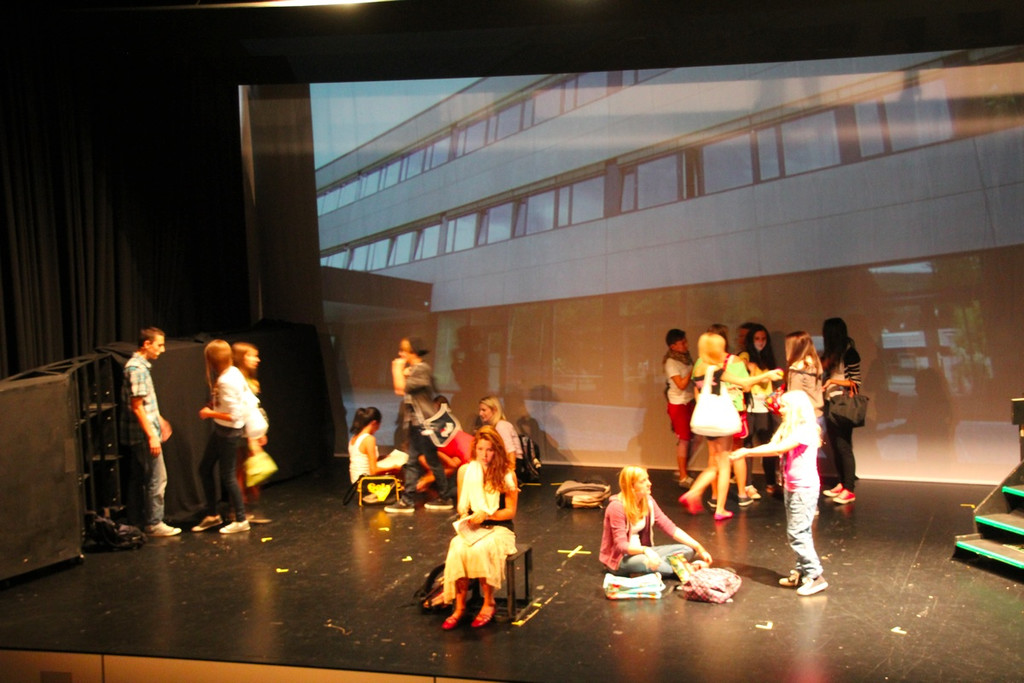 BK_Englischmusical_NoExit 4_jpg-1348774396