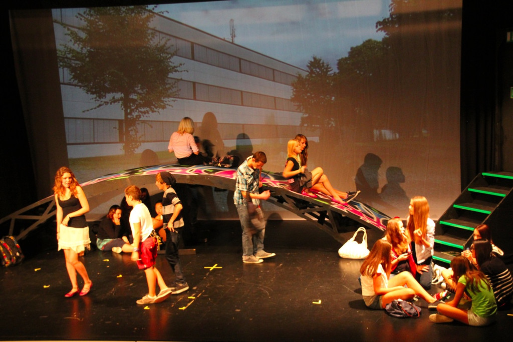 BK_Englischmusical_NoExit 15_jpg-1348774456