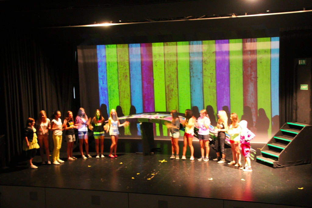 BK_Englischmusical_NoExit 27_jpg-1348774517
