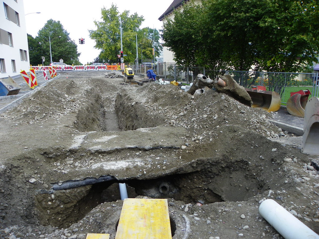 116_2869_JPG-1348780478