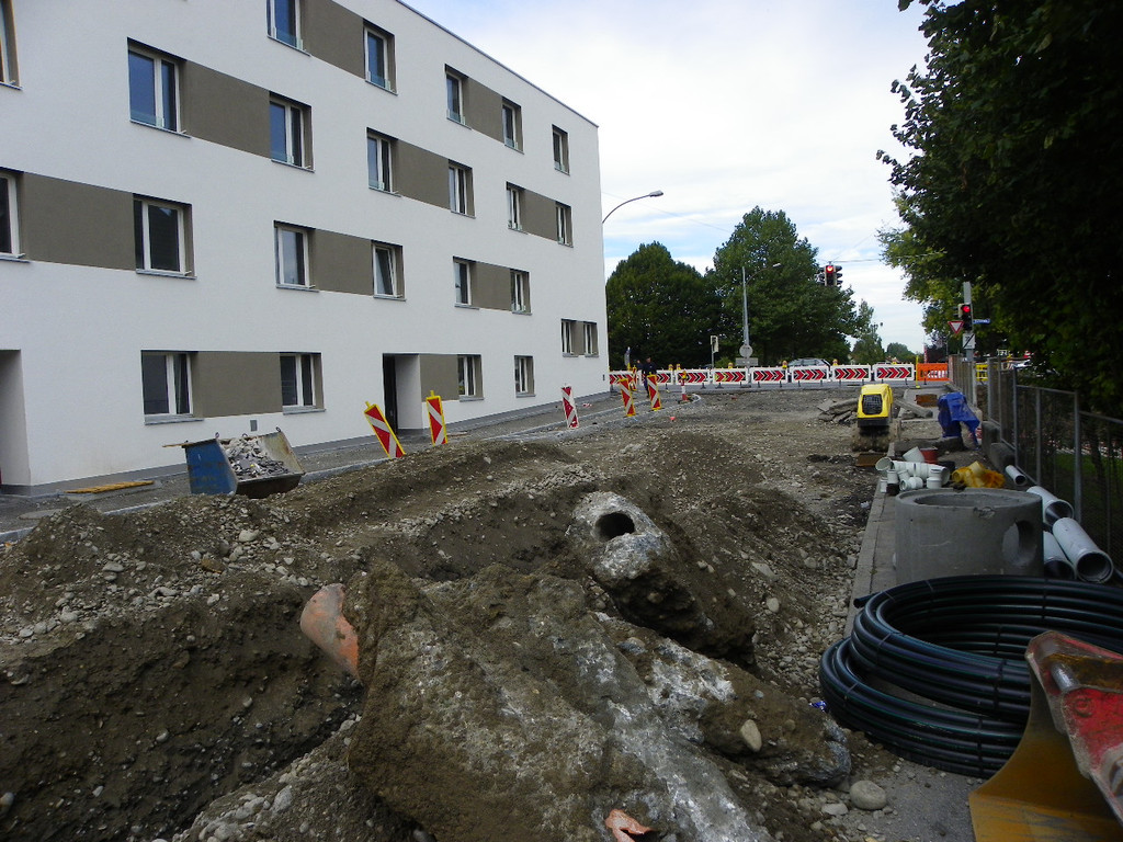 116_2872_JPG-1348780500