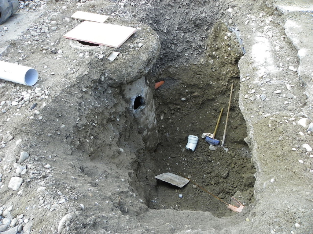 116_2873_JPG-1348780508