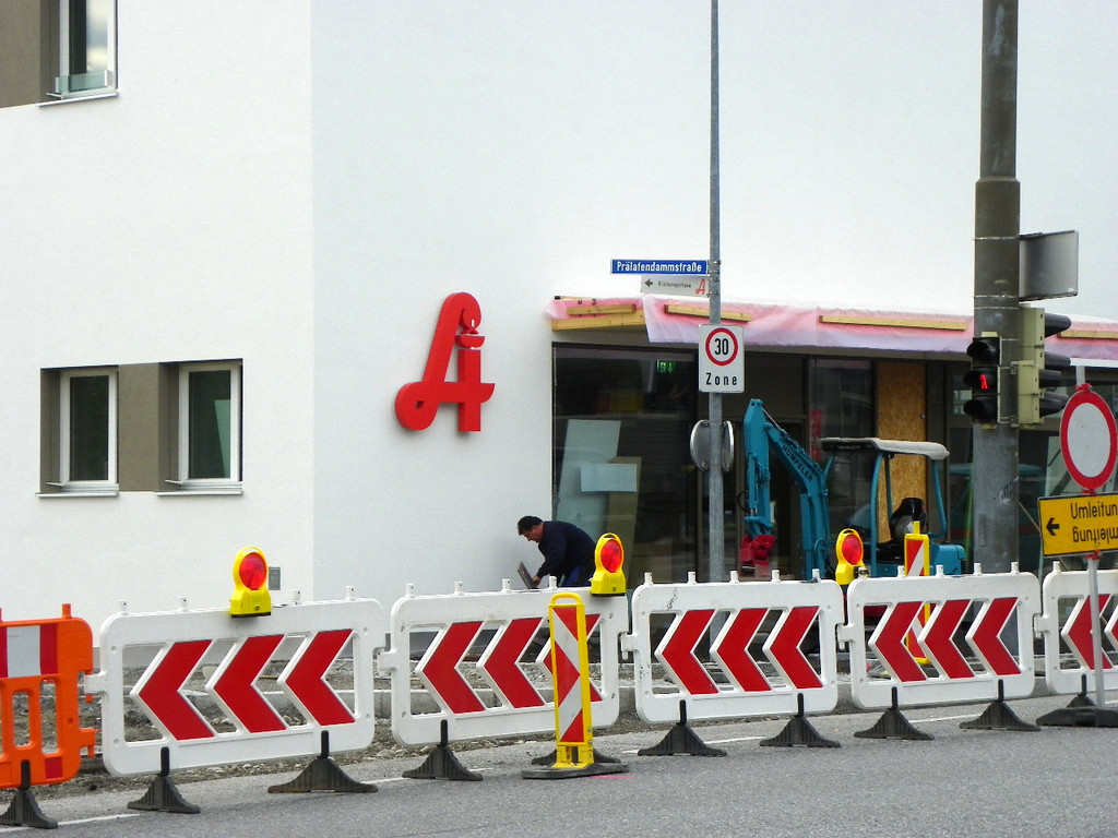 116_2814_JPG-1348780872