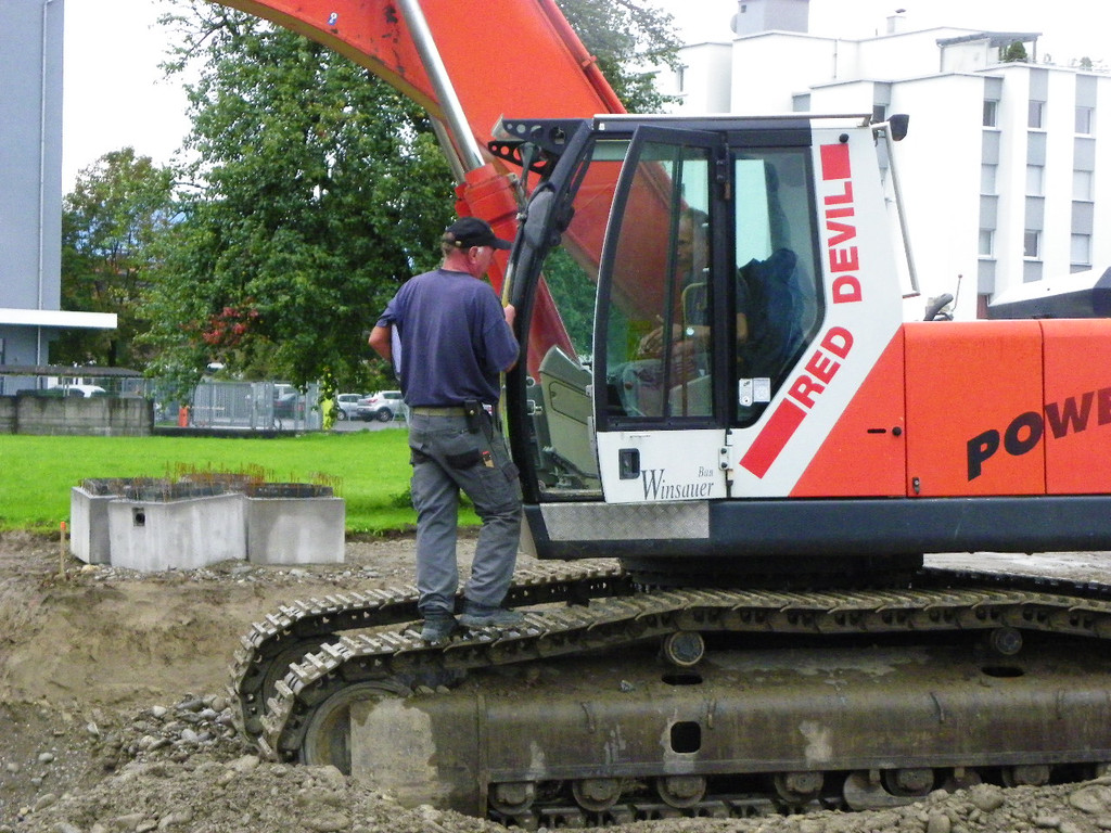 116_2644_JPG-1348782333