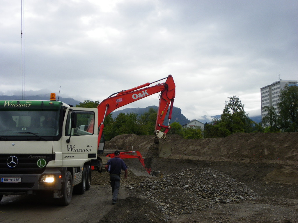 116_2637_JPG-1348782309