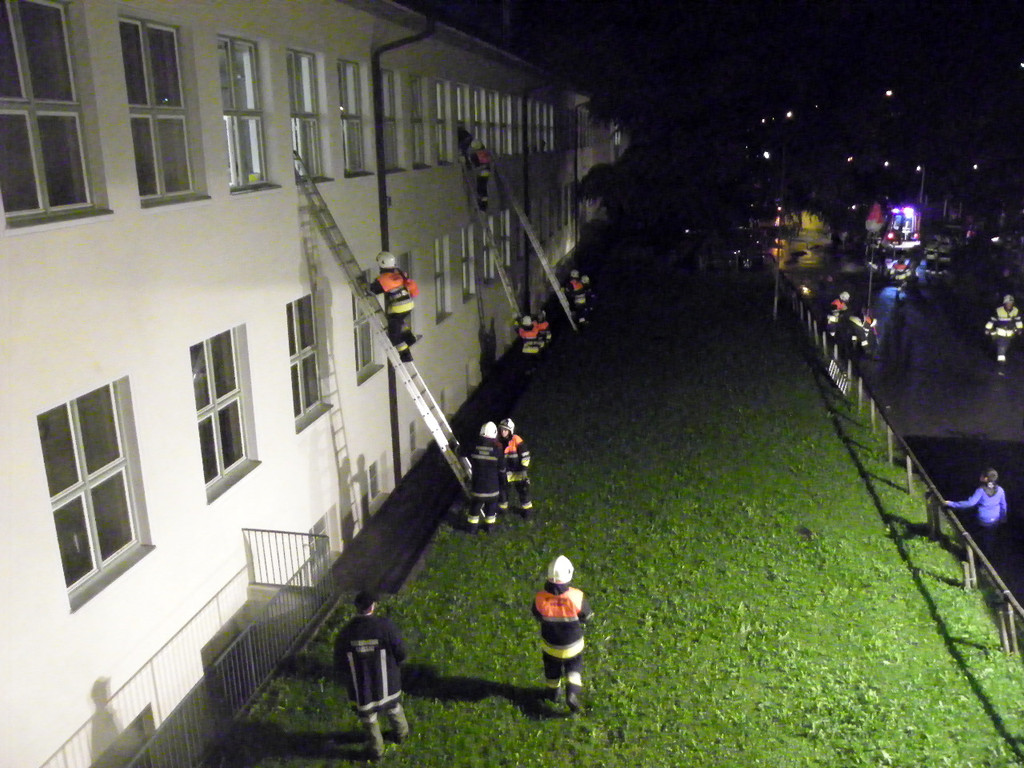 116_2661_JPG-1349045190