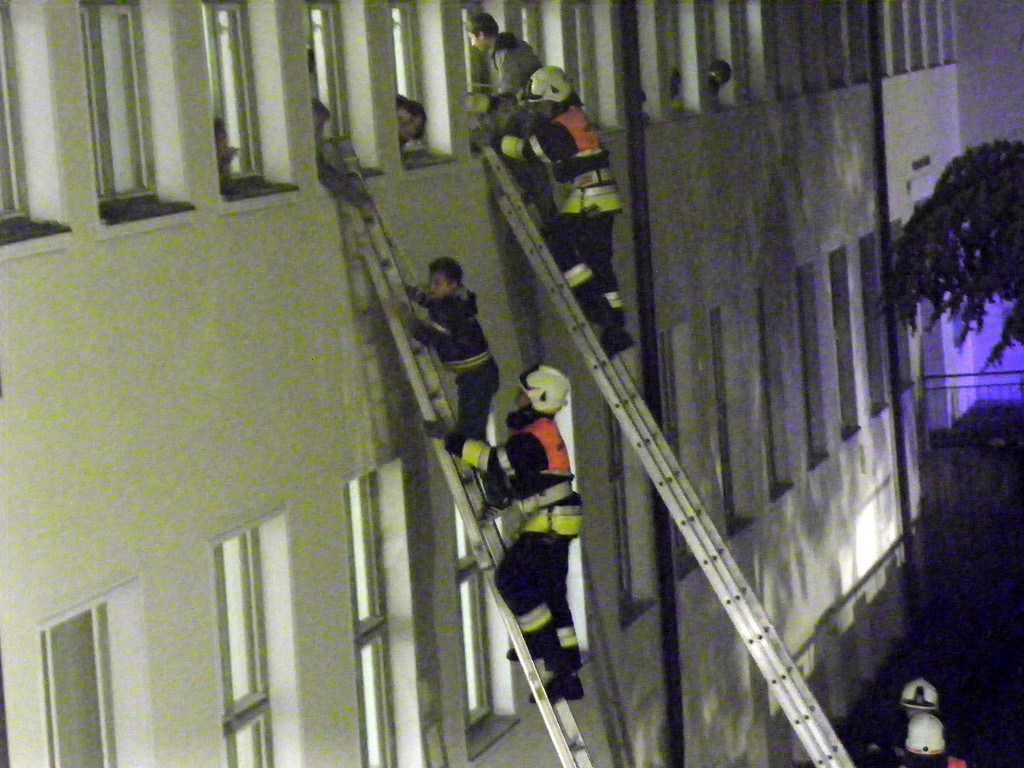 116_2665_JPG-1349045198