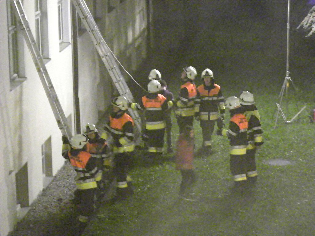 116_2689_JPG-1349045222