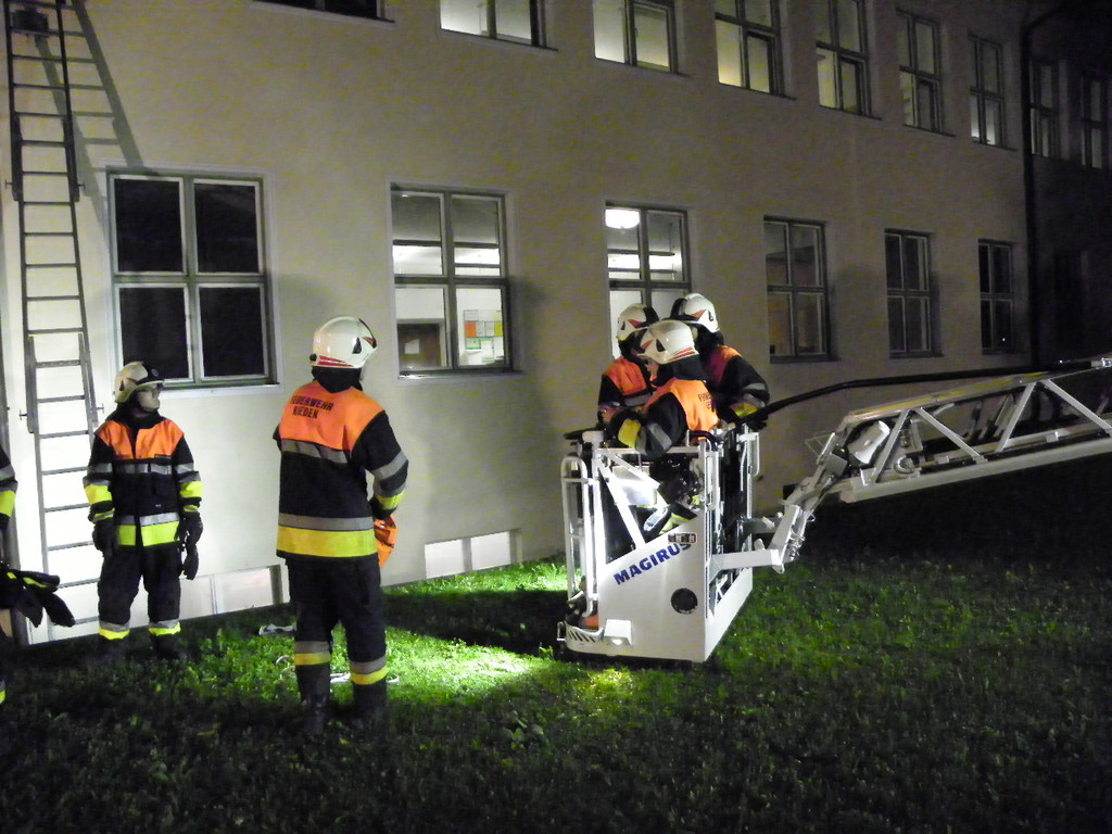 116_2734_JPG-1349045281