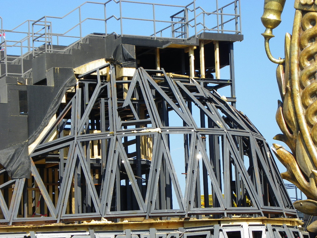 116_1693_JPG-1349045678