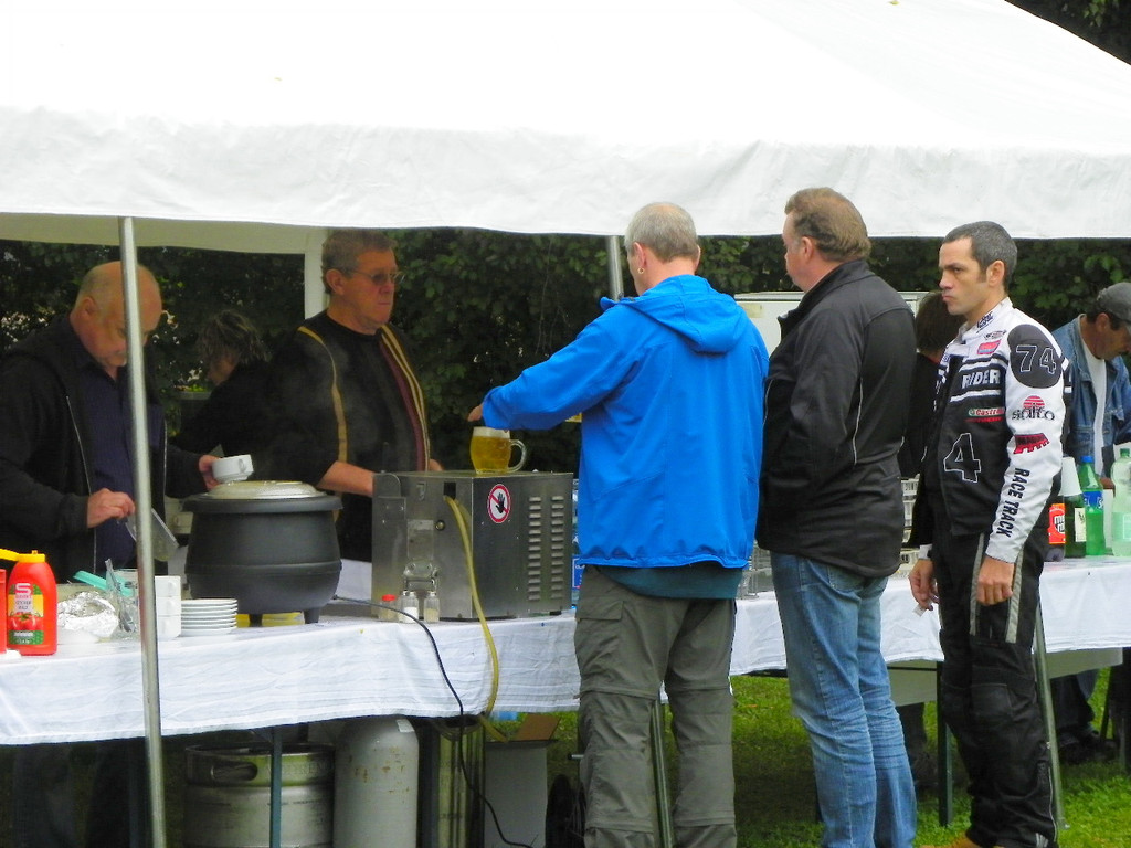 116_3786_JPG-1349048835