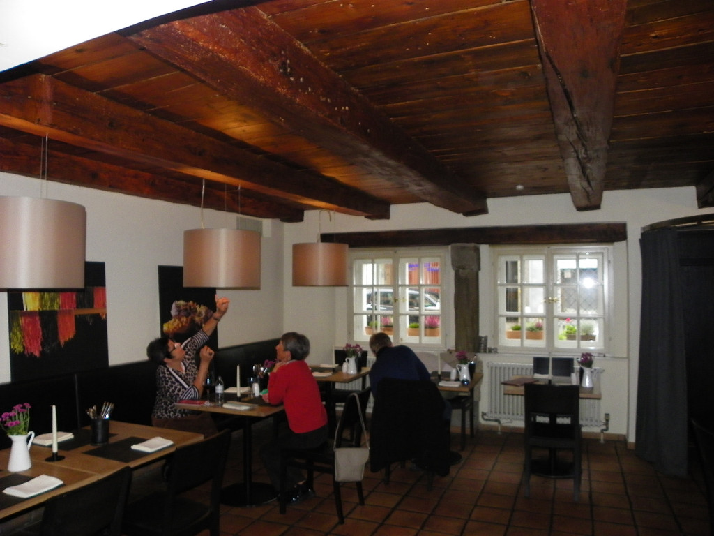 116_3508_JPG-1349126912