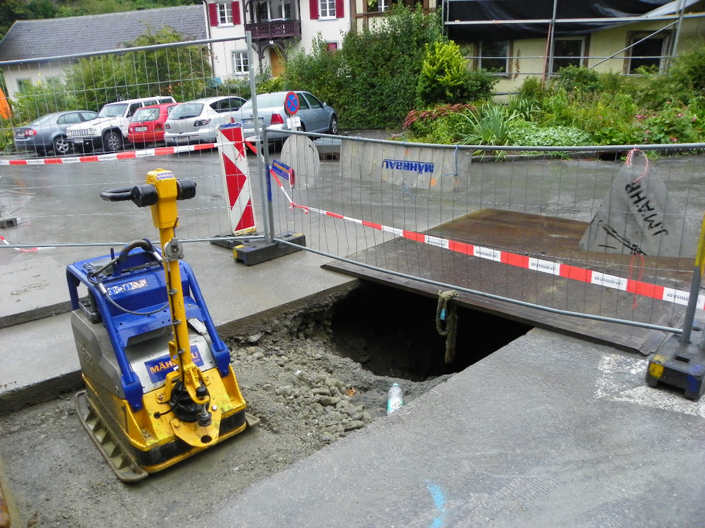 116_3195_JPG-1349127903