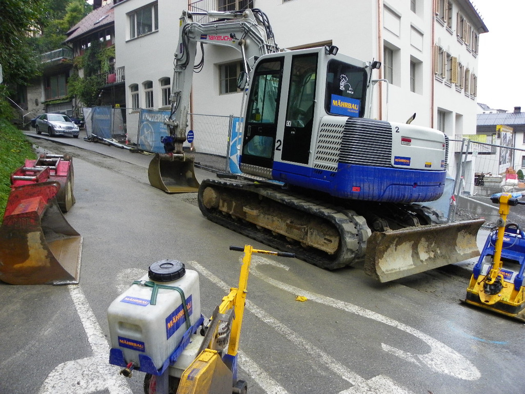 116_3196_JPG-1349127910