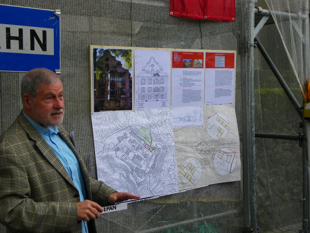 116_3291_JPG-1349128280