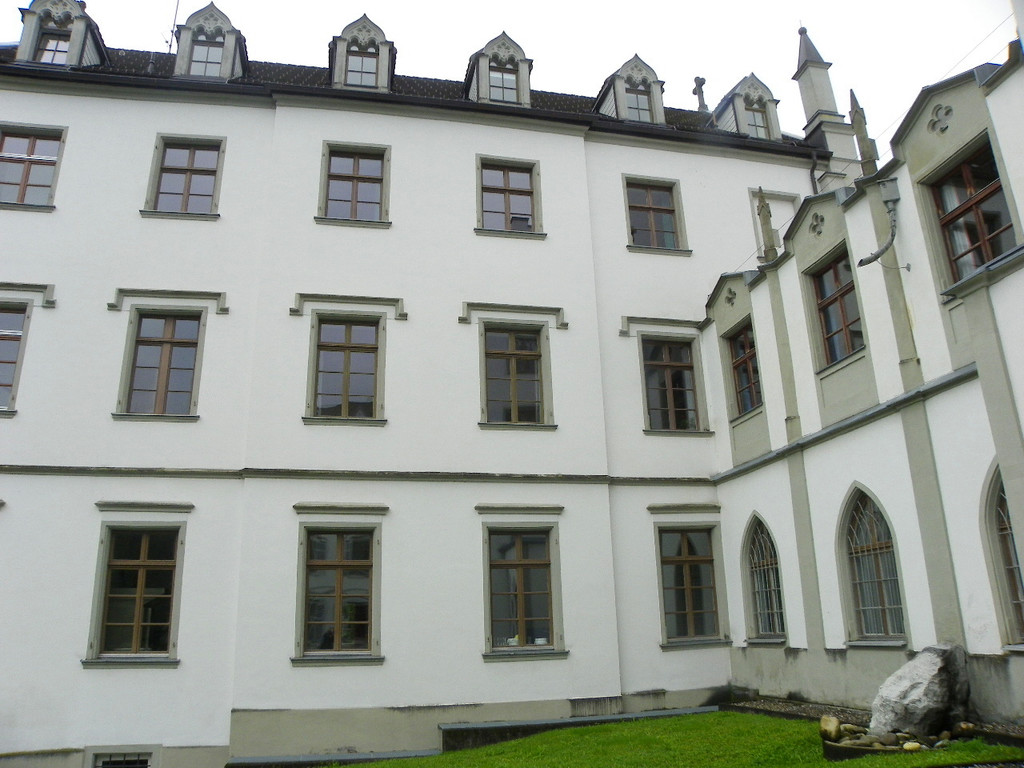 116_3315_JPG-1349129079