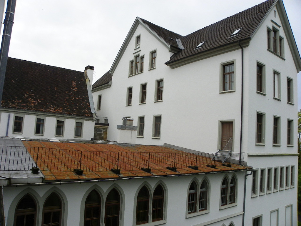 116_3299_JPG-1349129019