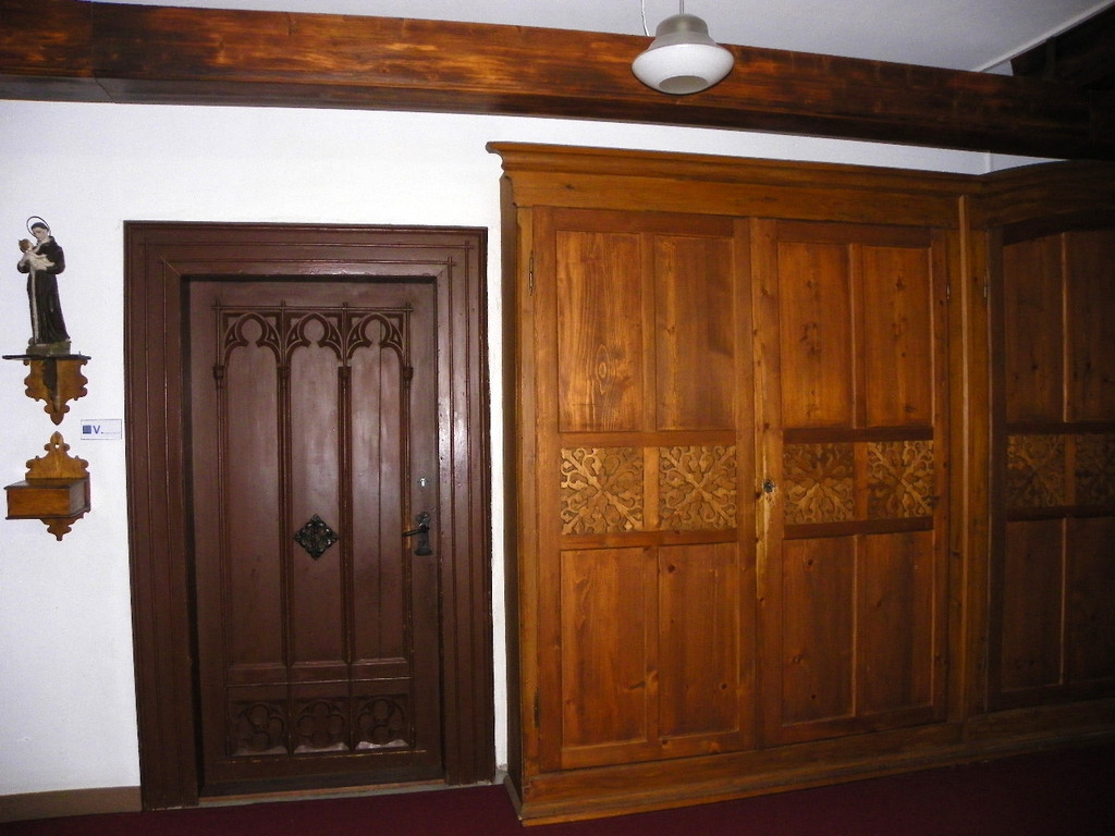 116_3311_JPG-1349129059