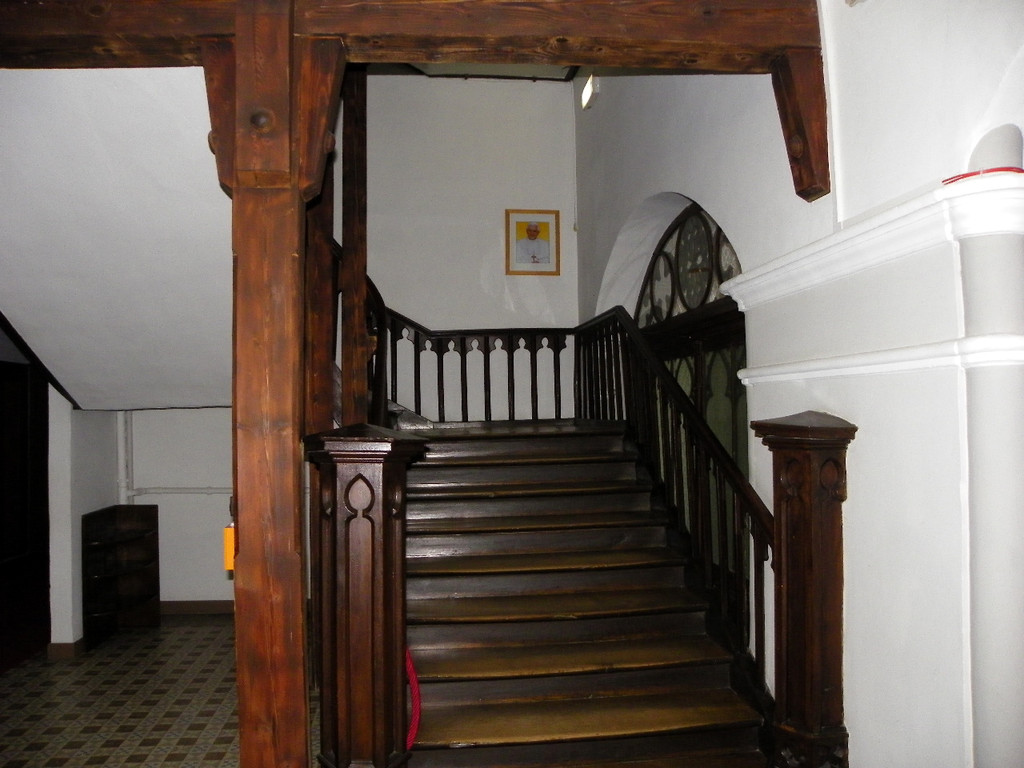 116_3312_JPG-1349129064