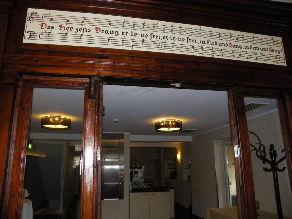 116_3529_JPG-1349131423