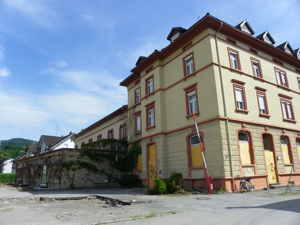 115_1583_JPG-1349133029