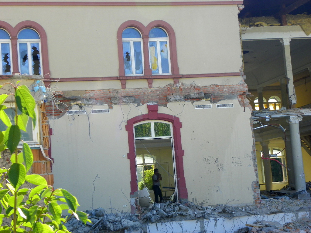 116_2591_JPG-1349133059