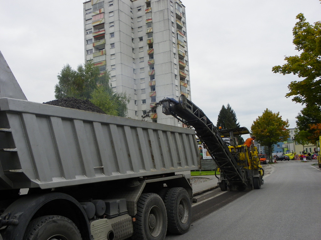 116_3990_JPG-1349136816