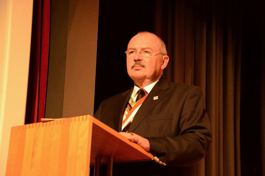 KBB105_1 _85__jpg-1349179608