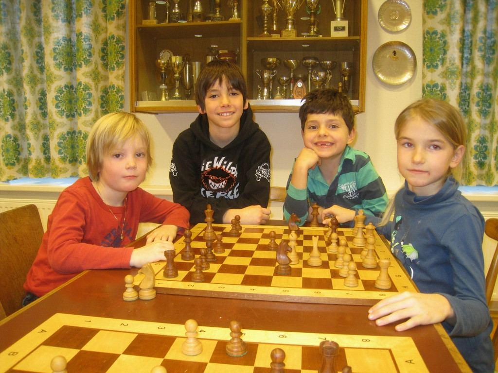 Schach Nachwuchskurs Impressionen VORJAHR 2012 _2__jpg-1349211341