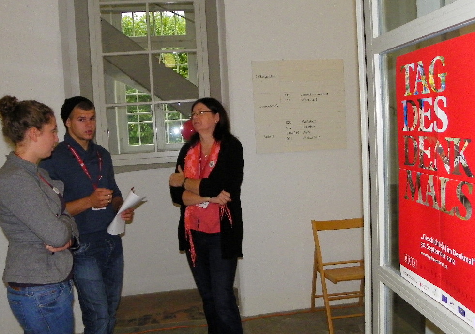 116_3349_JPG-1349306429