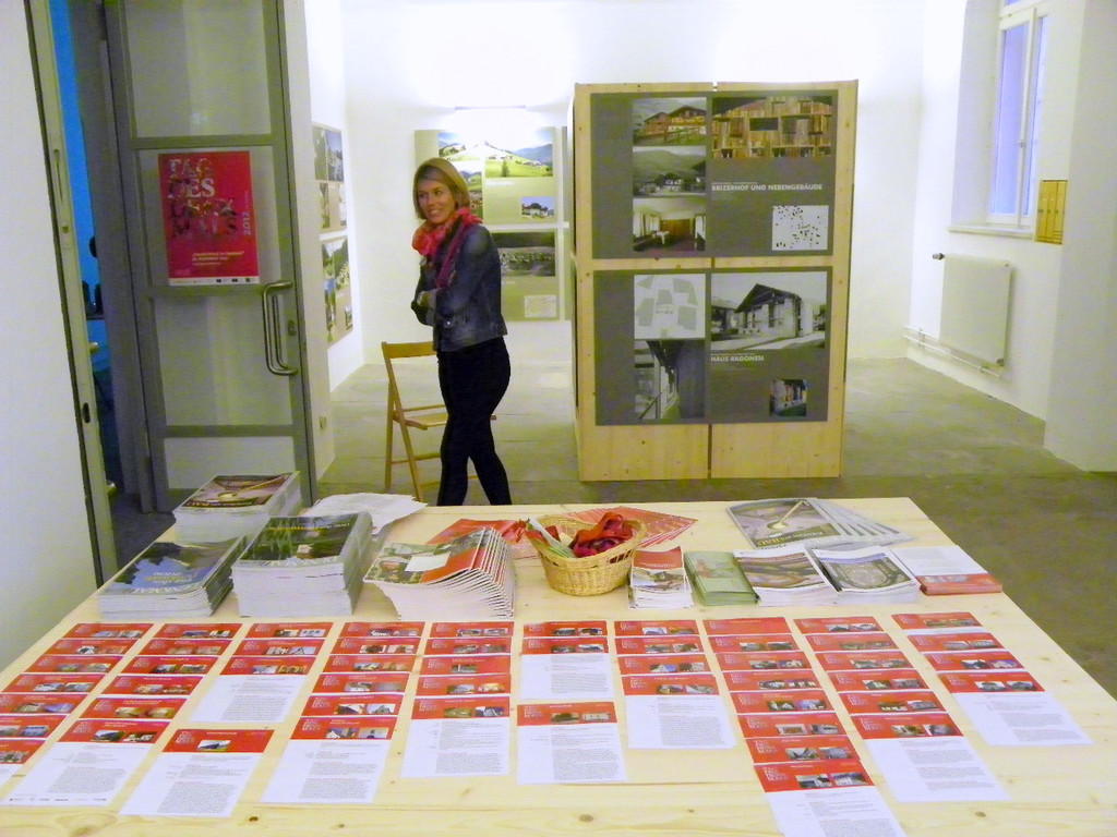 116_3323_JPG-1349306381