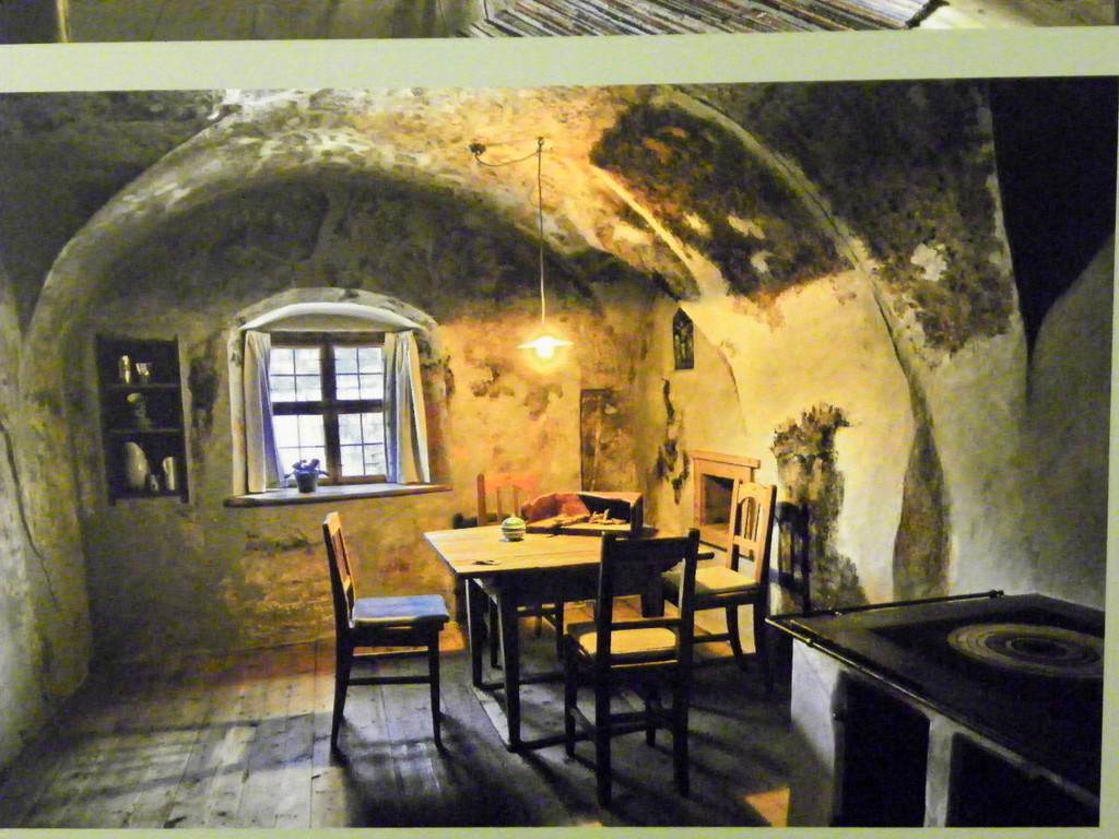 116_3335_JPG-1349306398