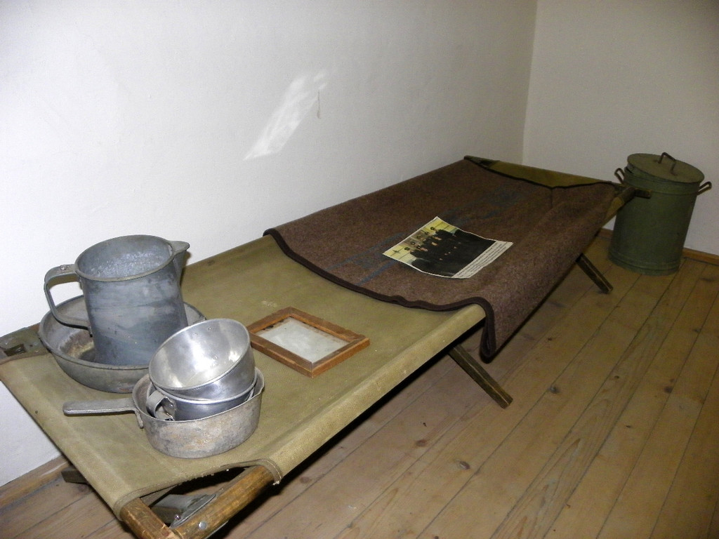 116_3343_JPG-1349306407