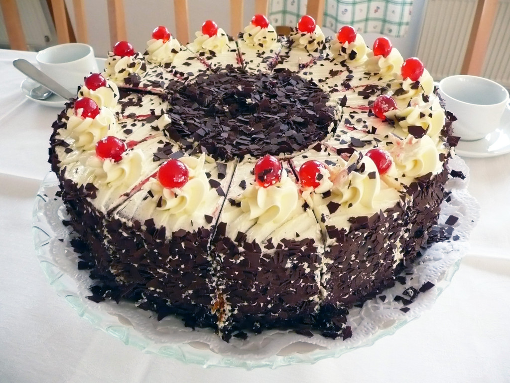 Schwarzw__lder Torte_JPG-1349345342