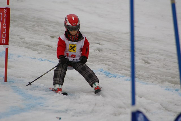 mini-bea_Kinderskirennen 039.jpg