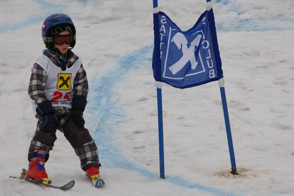 mini-bea_Kinderskirennen 043.jpg